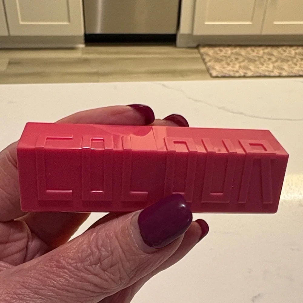 Colour Bold Pink Lipstick - Picture 1 of 4